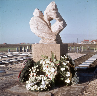 Het monument ter nagedachtenis van de rampslachtoffers 1953