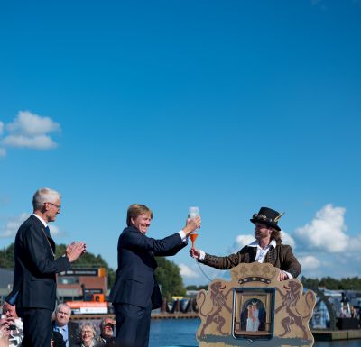 Koning Willem-Alexander opent BlauweAs