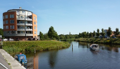 uitkijk op de woontoren bij passantenhaven Marsdijk