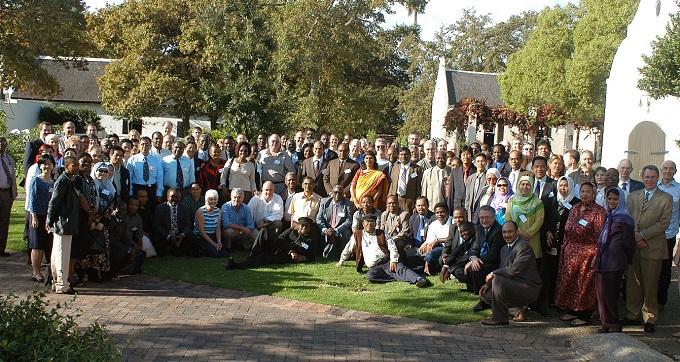Delegates at the inaugural HRM Network conference in Stellenbosch, 2004
