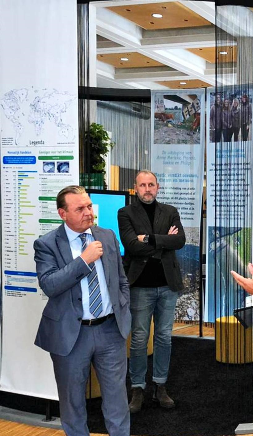 Nationale ombudsman Reinier van Zutphen te gast in het stadhuis van Deventer