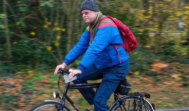 Fietser met meetkasje Snuffelfiets